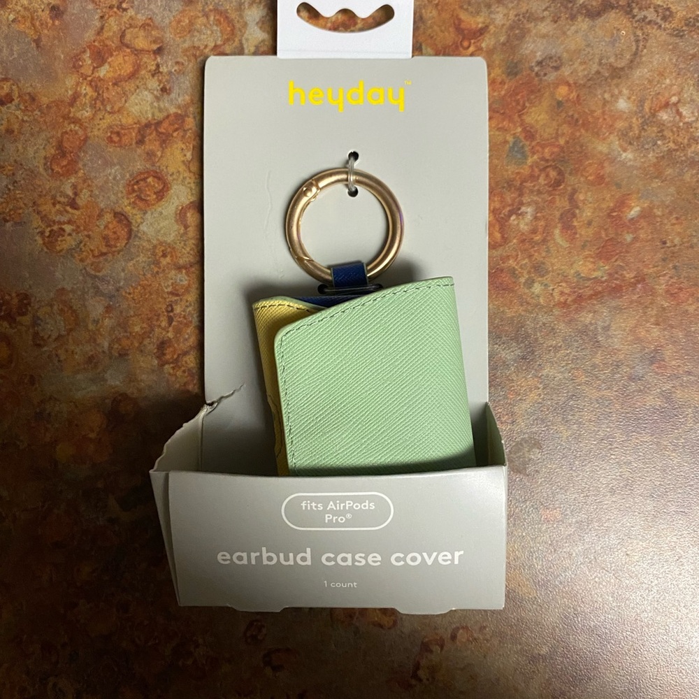Earbud case cover